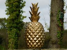 Dekorative Ananas XL - Polystone - Goldfarben