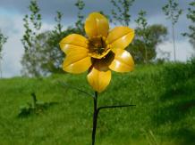 Handmade Daffodil - garden stool 82 cm - metal