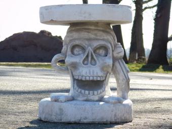 Skull Side Table - Stone - 48 cm