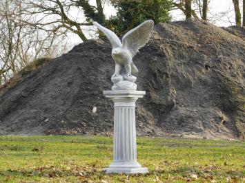 Eagle on pedestal - 130 cm - Stone