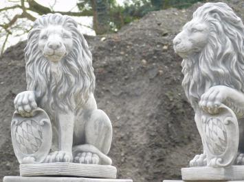 Set of 2 Lions on Pedestal - 100 cm - Stone