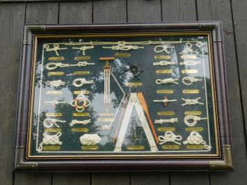 Rahmen mit Schiffsknöpfen - Wandvitrine - Vintage